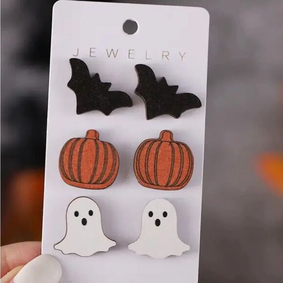 Halloween Wooden Earring Set Bat, Pumpkin,‎ Ghost NWT - Picture 3 of 4